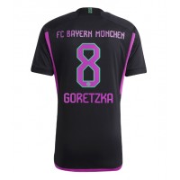 Fotballdrakt Herre Bayern Munich Leon Goretzka #8 Bortedrakt 2023-24 Kortermet